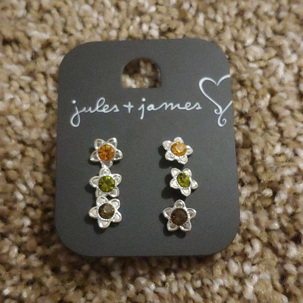 3 pack of earrings